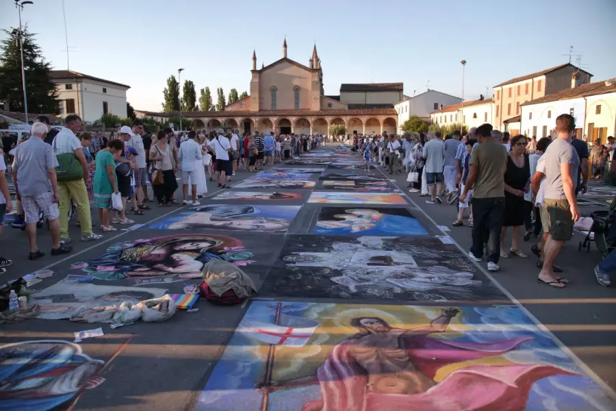 Grazie - I Madonnari - Foto da Radio Pico