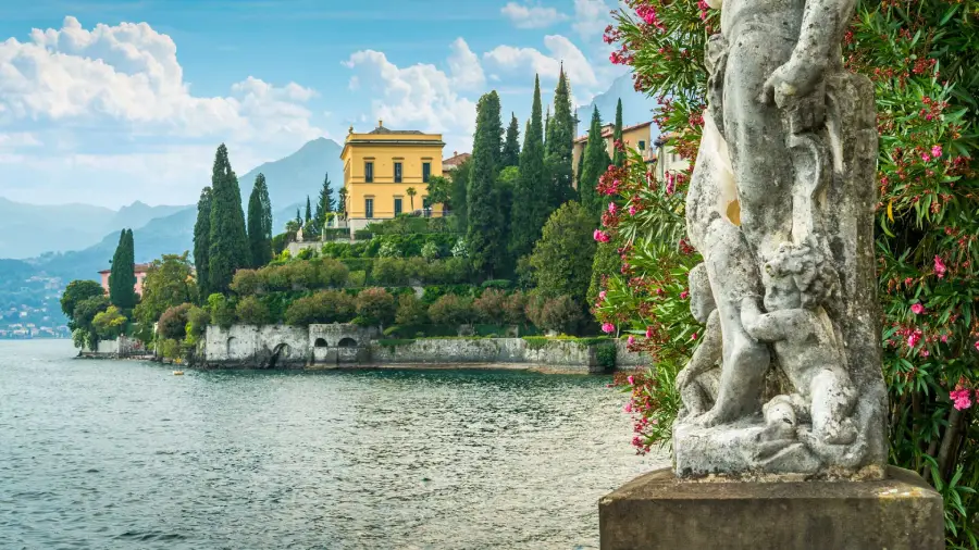 Varenna - Villa Cipressi   Foto da Varenna Turismo