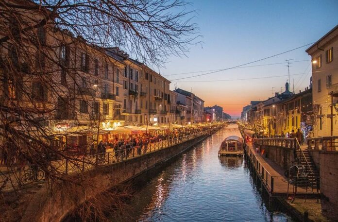 Naviglio Grande (Foto di alessandra barbieri da Pixabay)