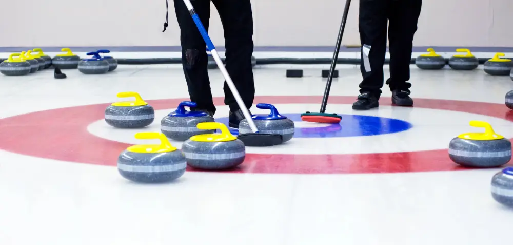curling - foto https://depositphotos.com/it/