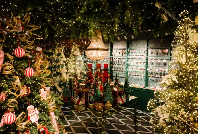 Palazzo Magia di Vincenzo Dascanio - Christmas Store & Café Milano